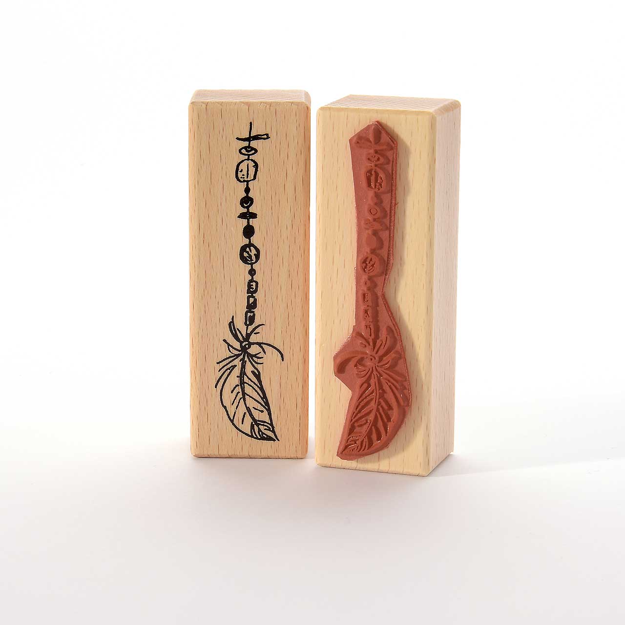 Motivstempel Titel: Federschnur