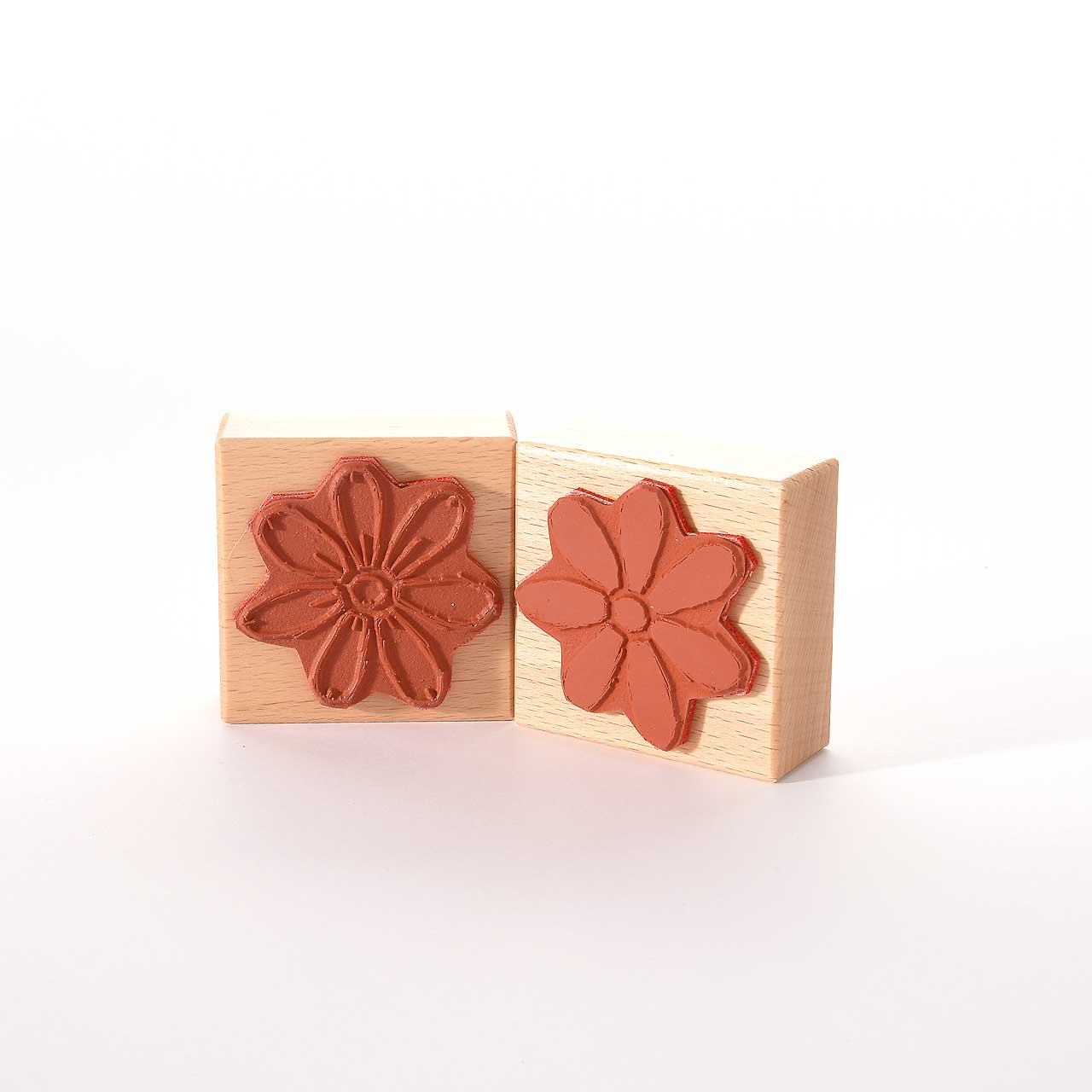 Motivstempel Titel: Blüte - Fläche und Kontur Motivstempel Titel: Blüte - Fläche und Kontur