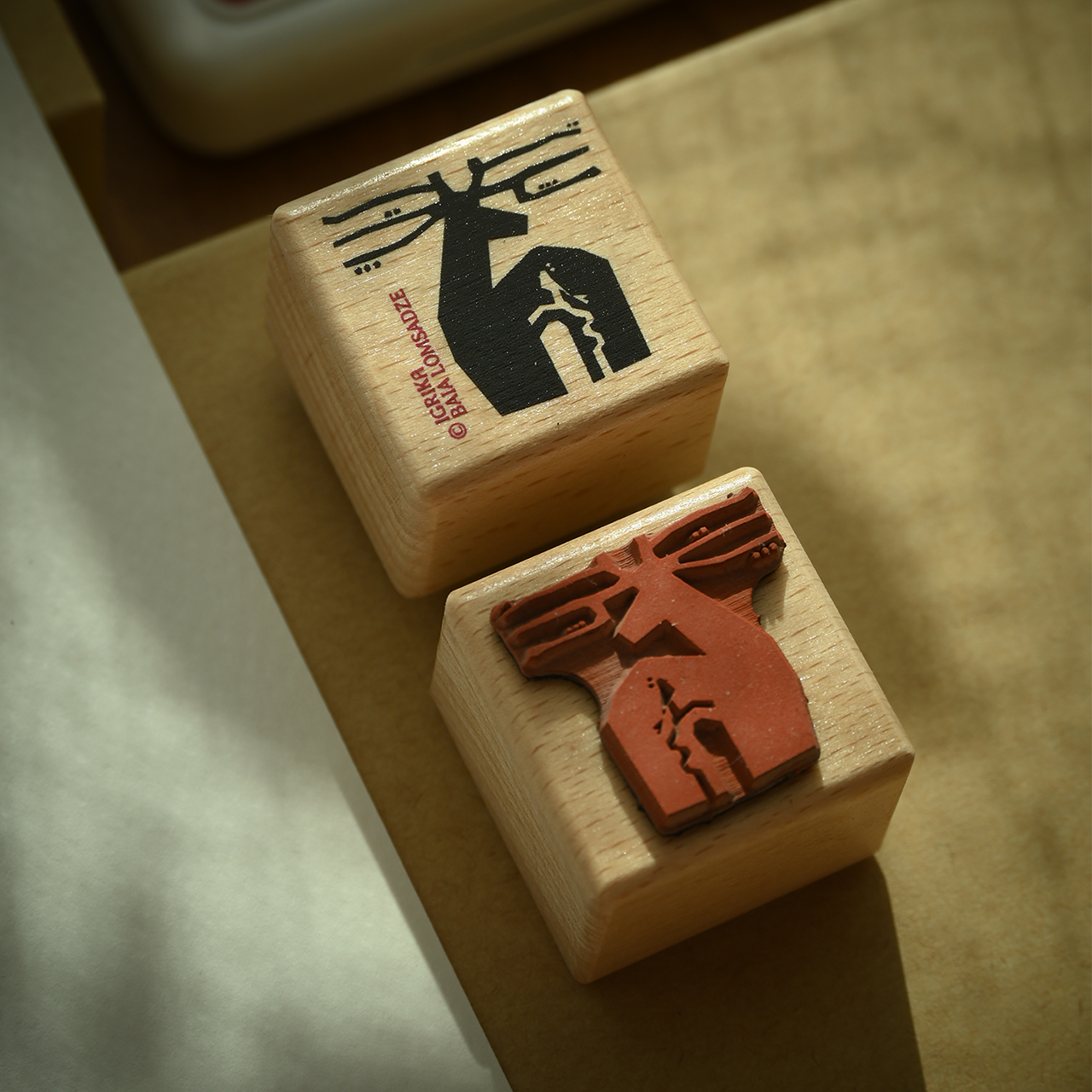 Motivstempel Titel: Igrika Folk · Der Hirsch