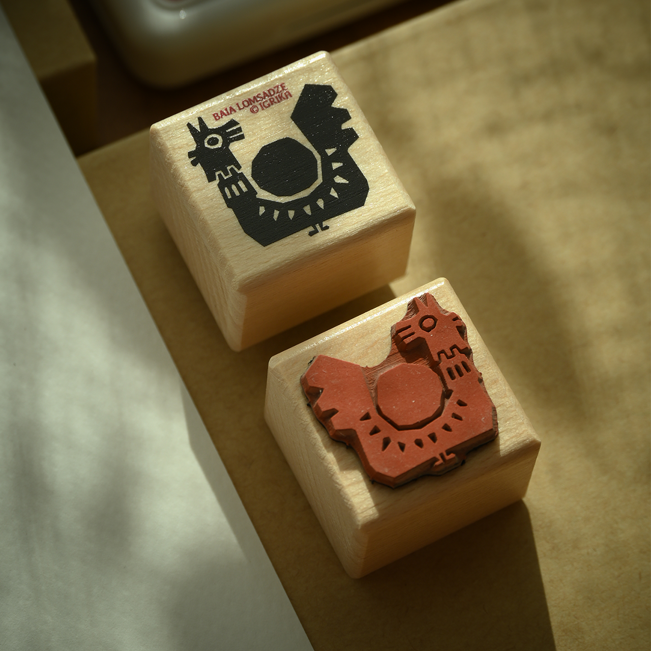 Motivstempel Titel: Igrika Folk · Der Hahn